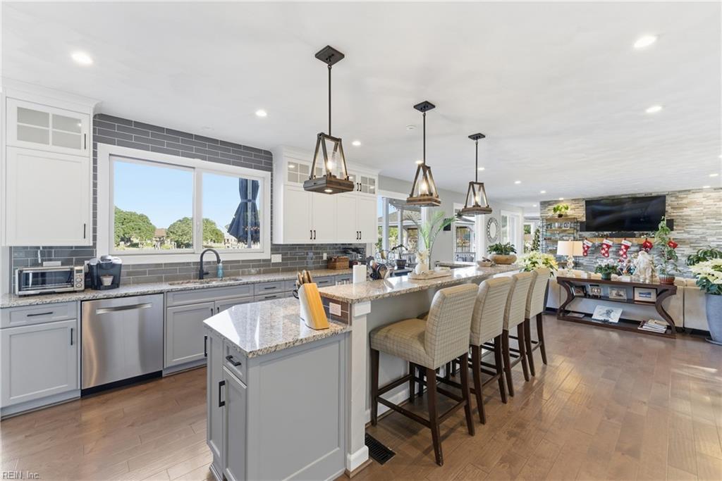 Virginia Beach, Virginia, 23451, United States, 5 Bedrooms Bedrooms, ,4 BathroomsBathrooms,Residential,Active,2006950