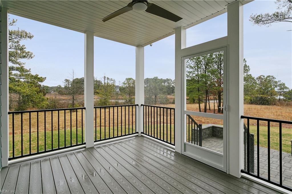 Yorktown, Virginia, 23693, United States, 5 Bedrooms Bedrooms, ,4 BathroomsBathrooms,Residential,Active,1936113