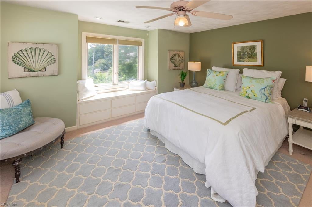 Virginia Beach, Virginia, 23454, United States, 4 Bedrooms Bedrooms, ,4 BathroomsBathrooms,Residential,Active,1914761