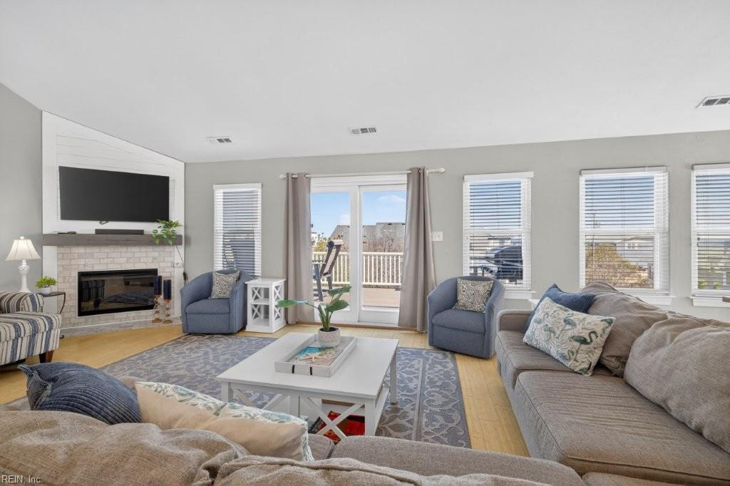 Virginia Beach, Virginia, 23456, United States, 8 Bedrooms Bedrooms, ,7 BathroomsBathrooms,Residential,Active,1992249