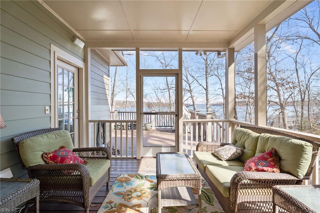 Boydton, Virginia, 23917, United States, 5 Bedrooms Bedrooms, ,5 BathroomsBathrooms,Residential,Active,2025602