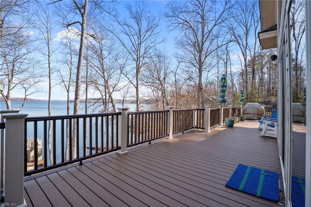 Boydton, Virginia, 23917, United States, 5 Bedrooms Bedrooms, ,5 BathroomsBathrooms,Residential,Active,2025602