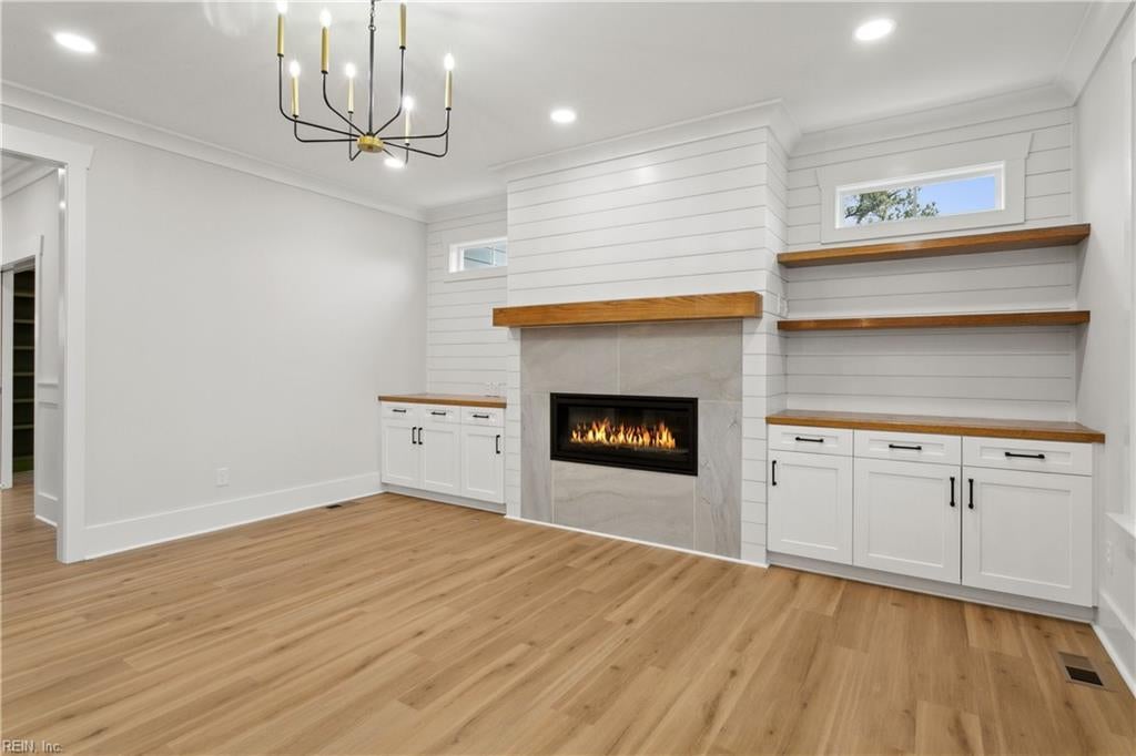 Yorktown, Virginia, 23693, United States, 5 Bedrooms Bedrooms, ,4 BathroomsBathrooms,Residential,Active,1936113