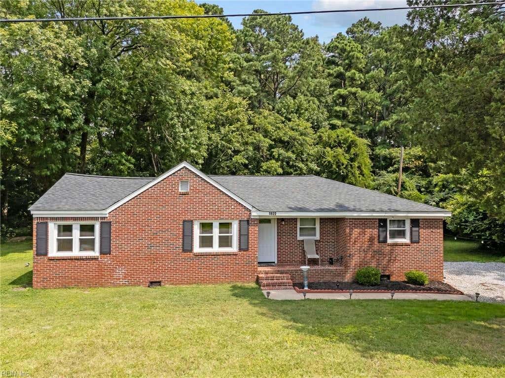 1822 HEAD OF RIVER RD, CHESAPEAKE, VA 23322, photo 1 of 31