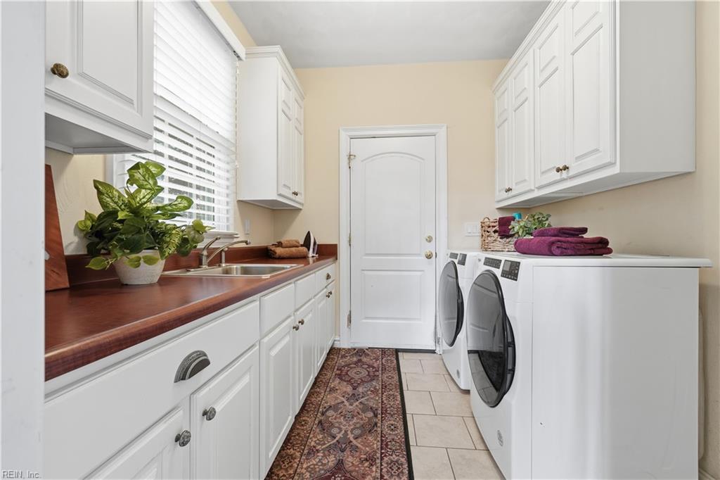 Virginia Beach, Virginia, 23452, United States, 6 Bedrooms Bedrooms, ,5 BathroomsBathrooms,Residential,Active,2001342