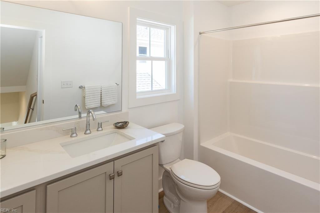 Virginia Beach, Virginia, 23451, United States, 5 Bedrooms Bedrooms, ,4 BathroomsBathrooms,Residential,Active,1914610