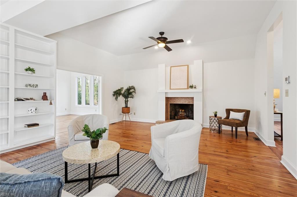 Williamsburg, Virginia, 23185, United States, 5 Bedrooms Bedrooms, ,5 BathroomsBathrooms,Residential,Active,2007960