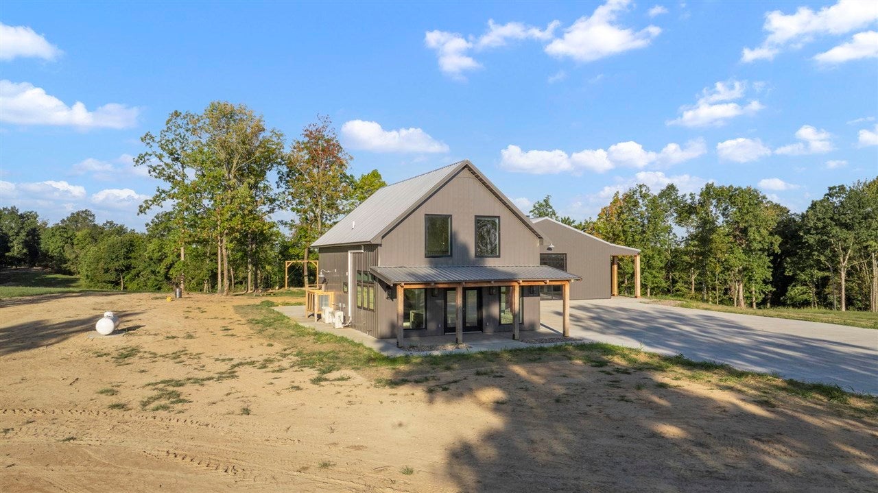 Bowling Green, Kentucky, 42101, United States, 3 Bedrooms Bedrooms, ,2 BathroomsBathrooms,Residential,Active,1920252