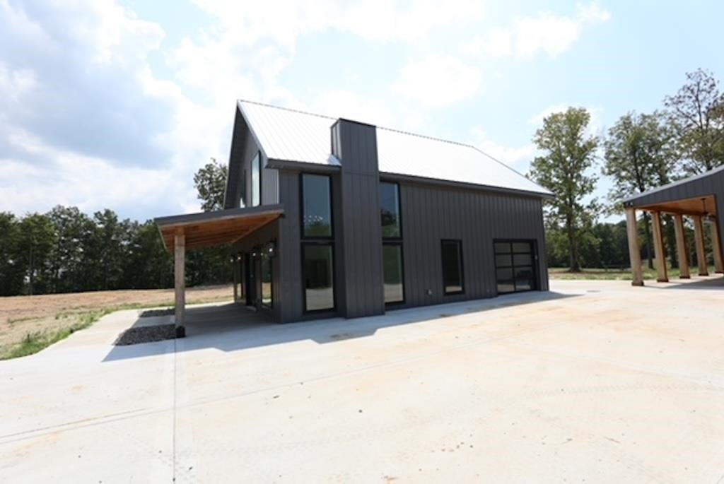 Bowling Green, Kentucky, 42101, United States, 3 Bedrooms Bedrooms, ,2 BathroomsBathrooms,Residential,Active,1920252
