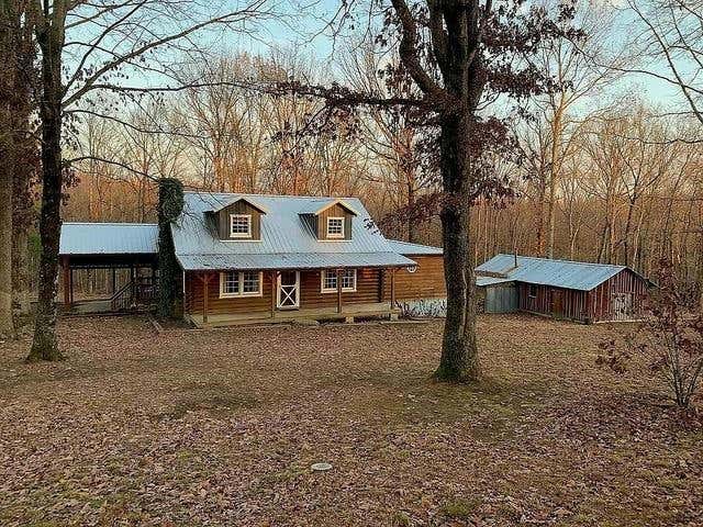 525 COUNTY FARM RD, TOMPKINSVILLE, KY 42167, photo 1 of 23