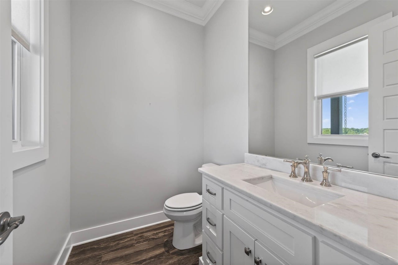 Bowling Green, Kentucky, 42103, United States, 5 Bedrooms Bedrooms, ,7 BathroomsBathrooms,Residential,Active,2045544