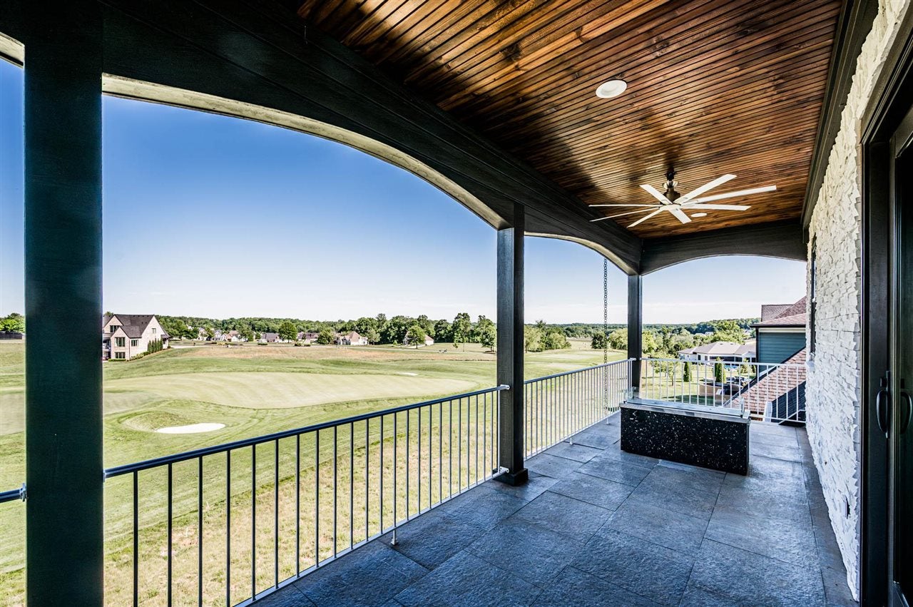 Bowling Green, Kentucky, 42103, United States, 5 Bedrooms Bedrooms, ,7 BathroomsBathrooms,Residential,Active,2045544