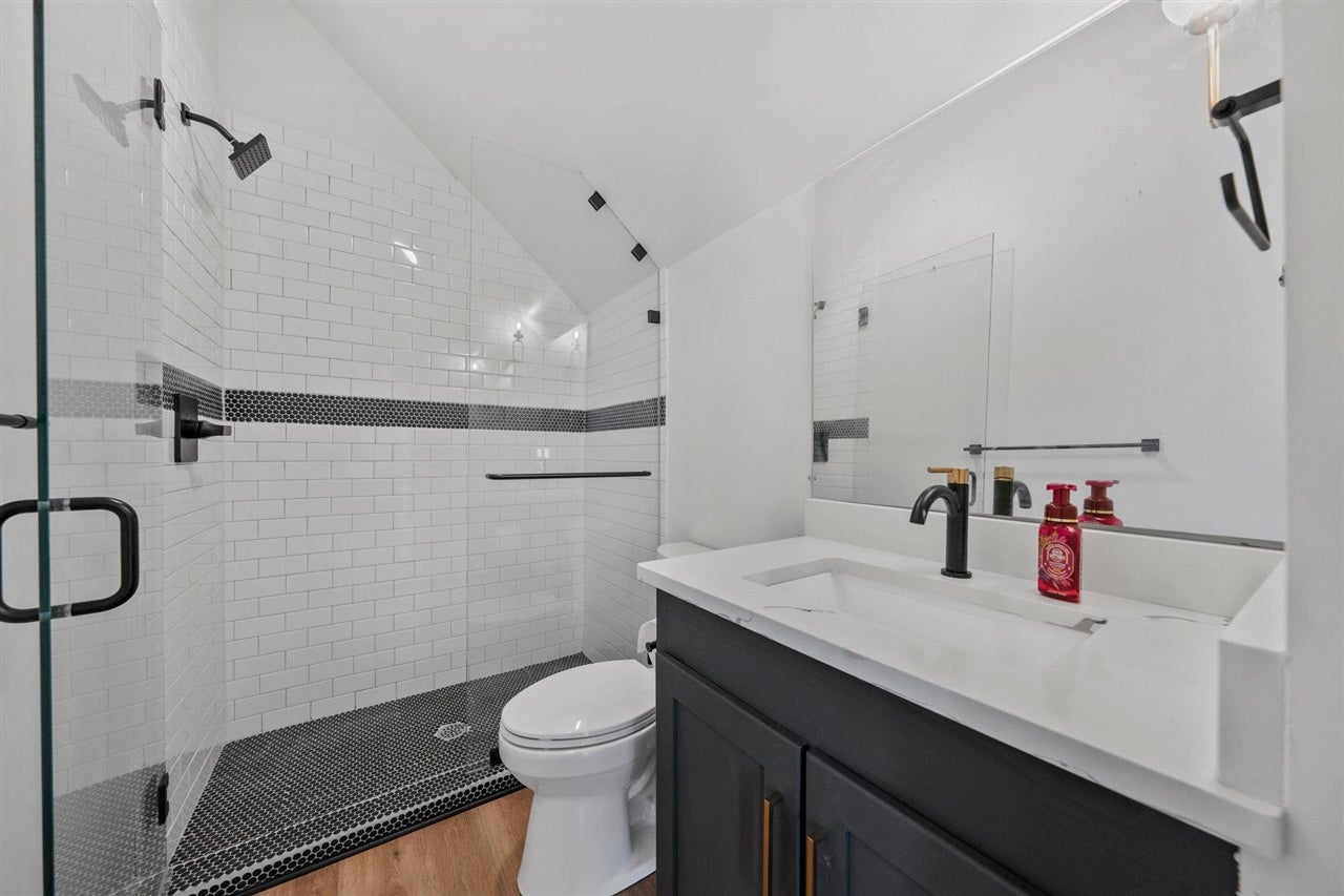 Bowling Green, Kentucky, 42101, United States, 3 Bedrooms Bedrooms, ,2 BathroomsBathrooms,Residential,Active,1920252