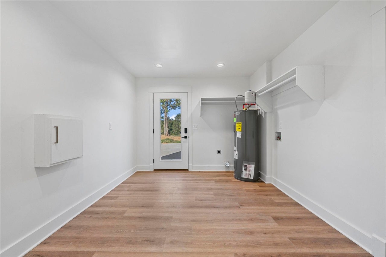 Bowling Green, Kentucky, 42101, United States, 3 Bedrooms Bedrooms, ,2 BathroomsBathrooms,Residential,Active,1920252