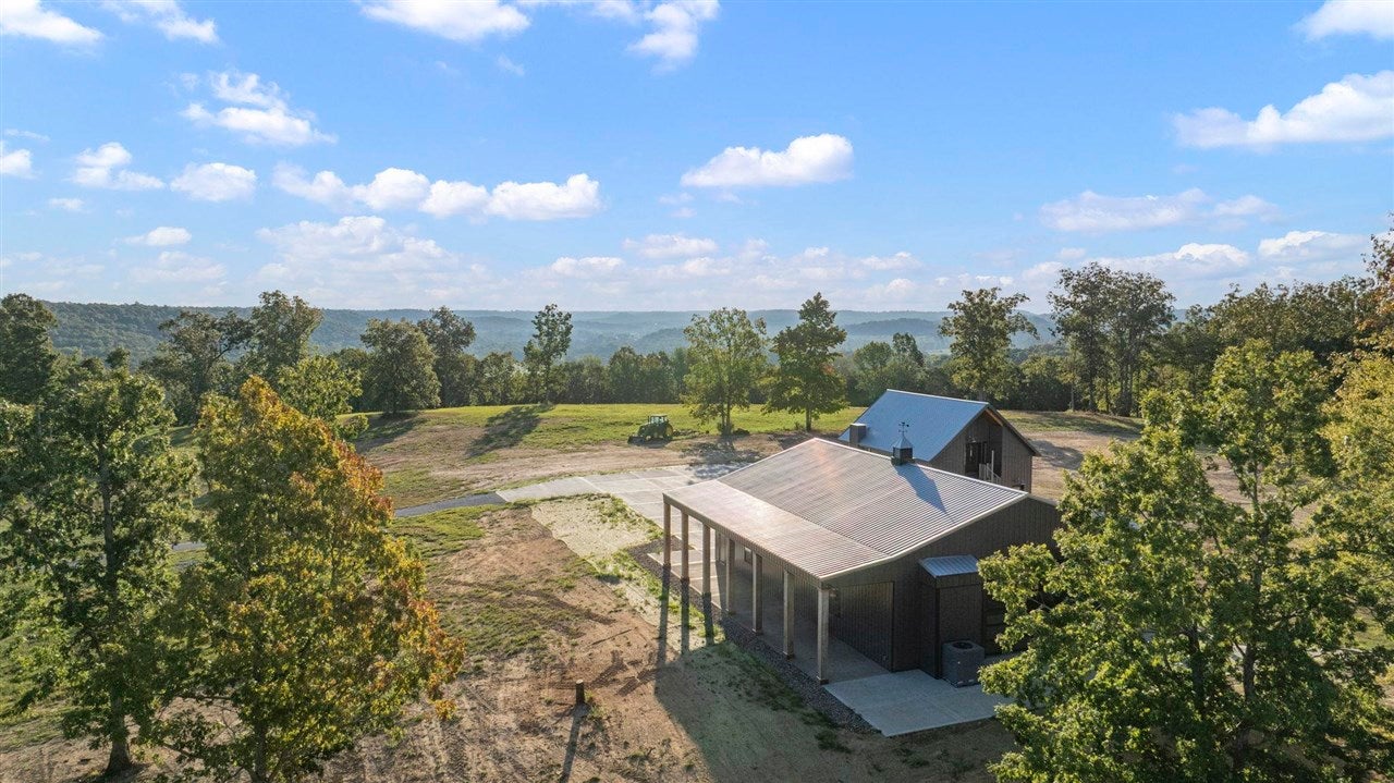 Bowling Green, Kentucky, 42101, United States, 3 Bedrooms Bedrooms, ,2 BathroomsBathrooms,Residential,Active,1920252