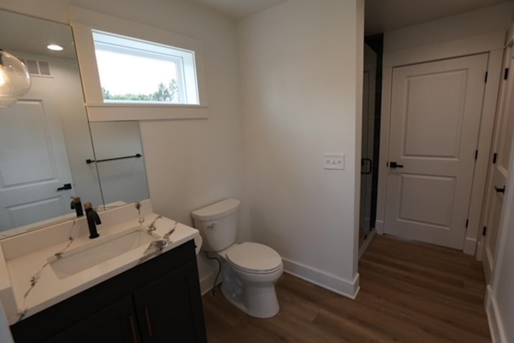 Bowling Green, Kentucky, 42101, United States, 3 Bedrooms Bedrooms, ,2 BathroomsBathrooms,Residential,Active,1920252