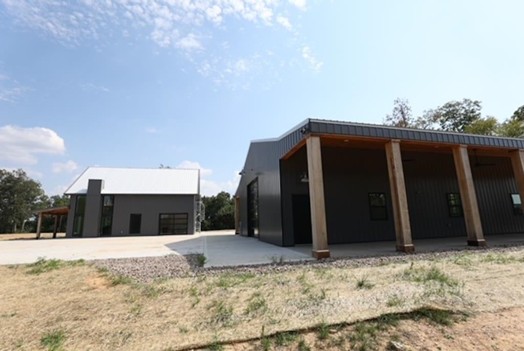 Bowling Green, Kentucky, 42101, United States, 3 Bedrooms Bedrooms, ,2 BathroomsBathrooms,Residential,Active,1920252
