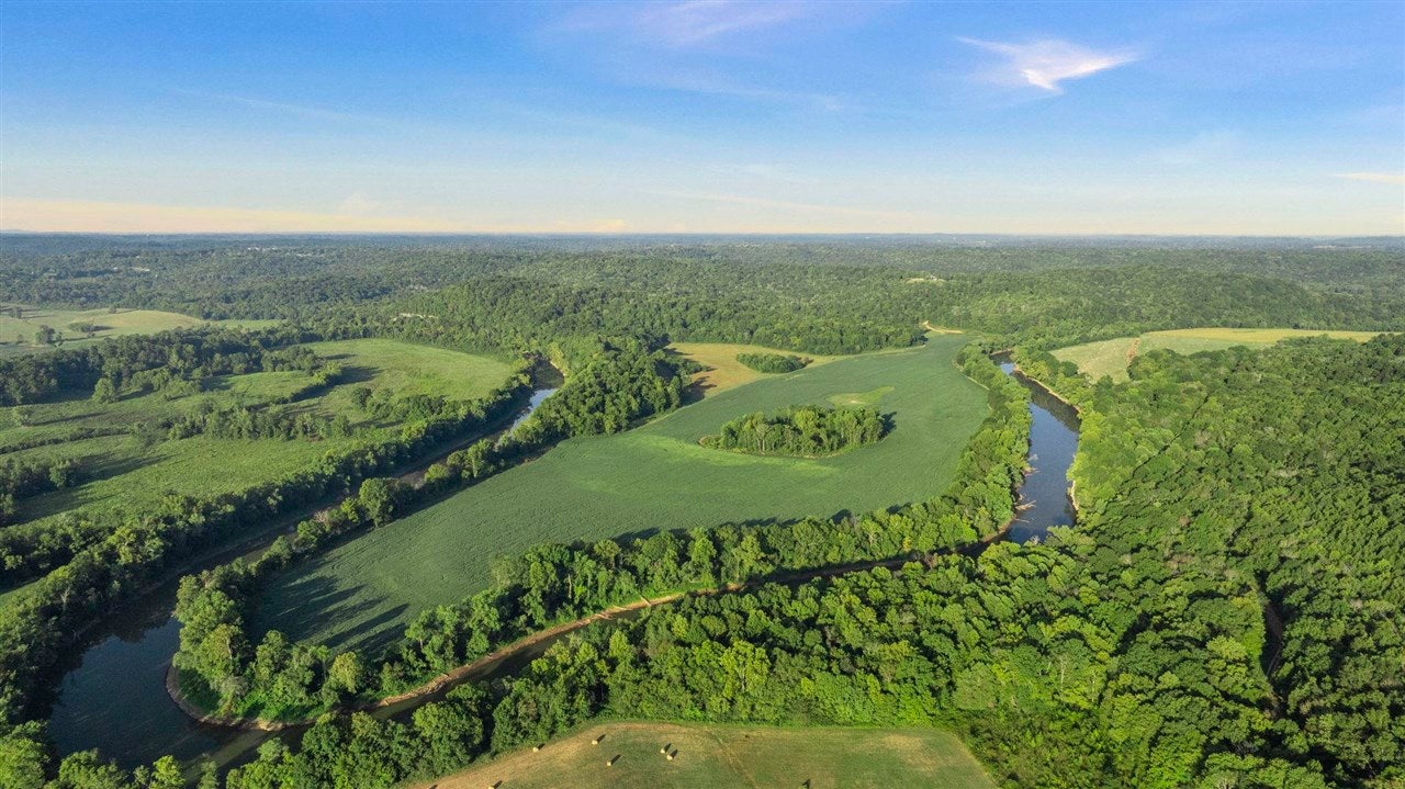 Bowling Green, Kentucky, 42101, United States, 3 Bedrooms Bedrooms, ,2 BathroomsBathrooms,Residential,Active,1920252