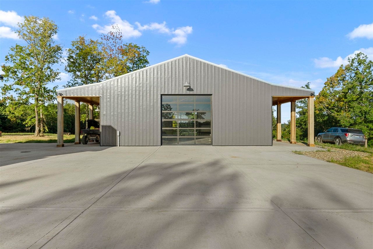 Bowling Green, Kentucky, 42101, United States, 3 Bedrooms Bedrooms, ,2 BathroomsBathrooms,Residential,Active,1920252