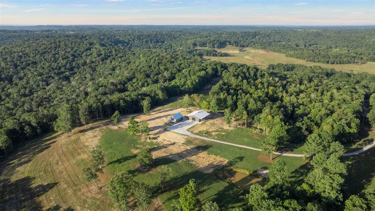 Bowling Green, Kentucky, 42101, United States, 3 Bedrooms Bedrooms, ,2 BathroomsBathrooms,Residential,Active,1920252