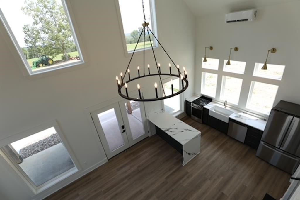 Bowling Green, Kentucky, 42101, United States, 3 Bedrooms Bedrooms, ,2 BathroomsBathrooms,Residential,Active,1920252