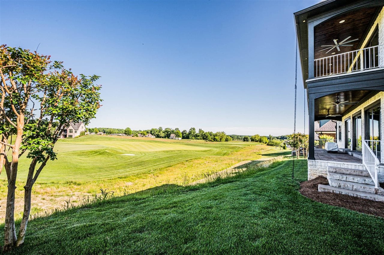 Bowling Green, Kentucky, 42103, United States, 5 Bedrooms Bedrooms, ,7 BathroomsBathrooms,Residential,Active,2045544