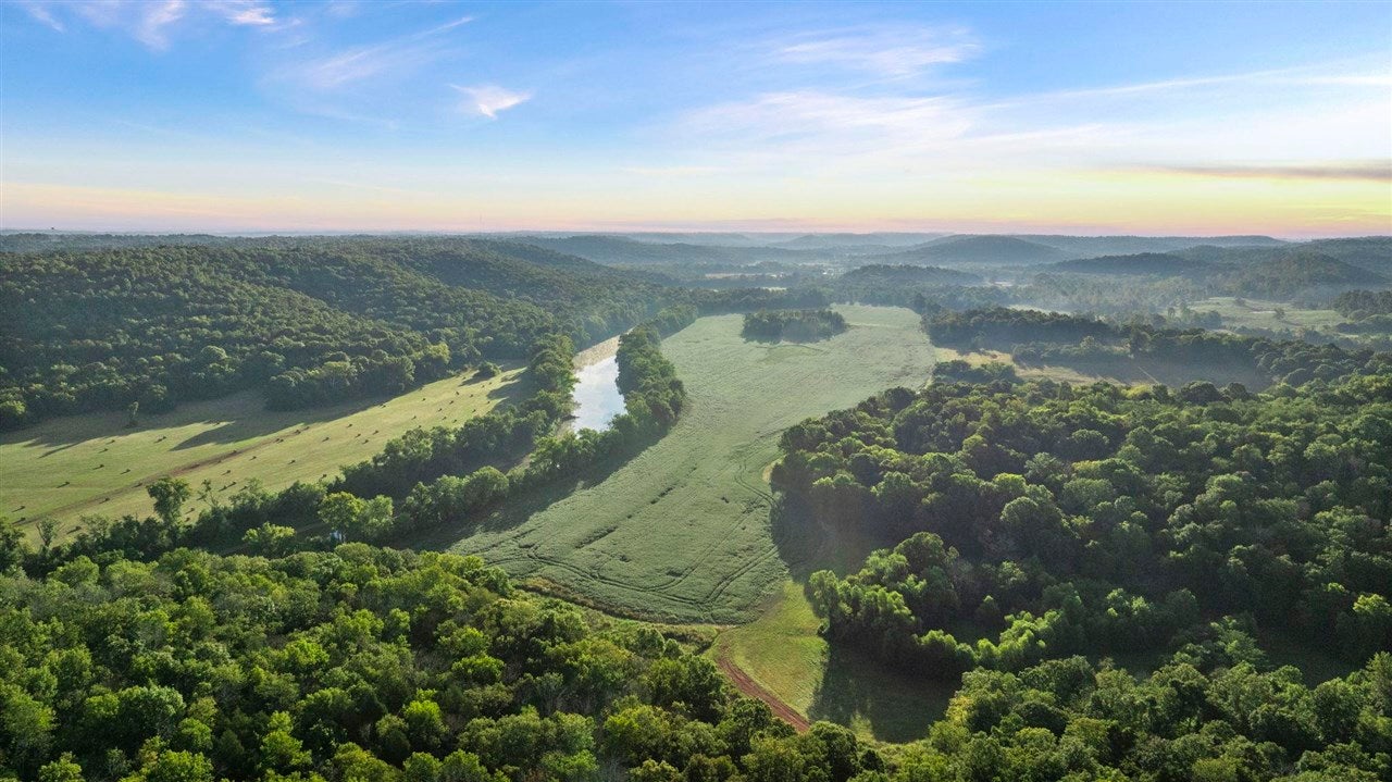 Bowling Green, Kentucky, 42101, United States, 3 Bedrooms Bedrooms, ,2 BathroomsBathrooms,Residential,Active,1920252