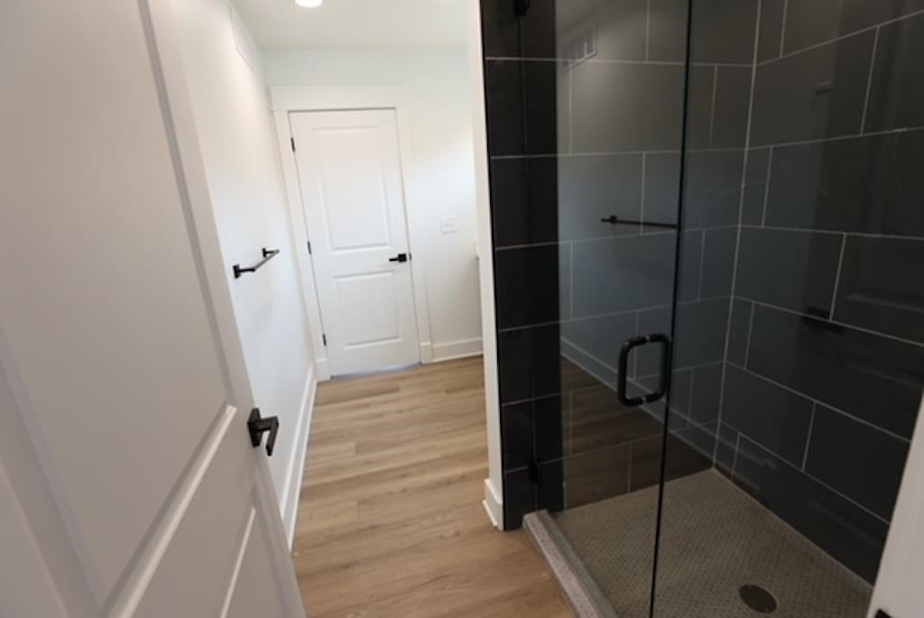 Bowling Green, Kentucky, 42101, United States, 3 Bedrooms Bedrooms, ,2 BathroomsBathrooms,Residential,Active,1920252