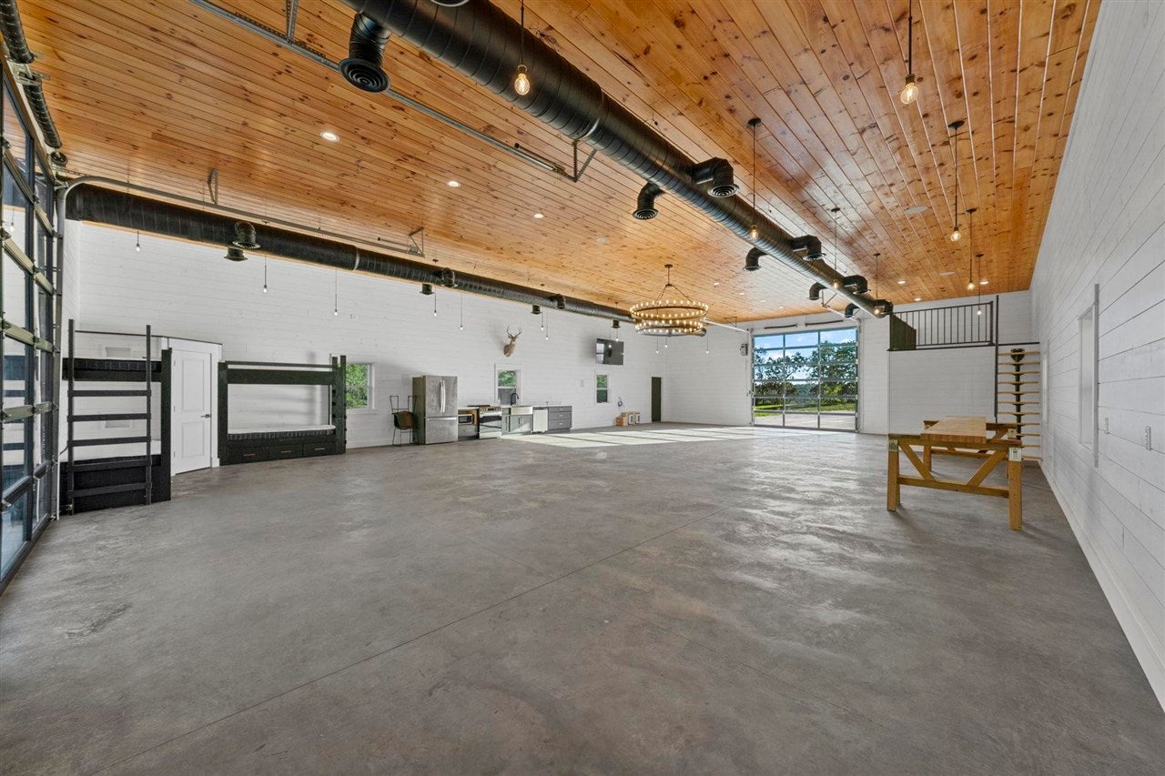 Bowling Green, Kentucky, 42101, United States, 3 Bedrooms Bedrooms, ,2 BathroomsBathrooms,Residential,Active,1920252