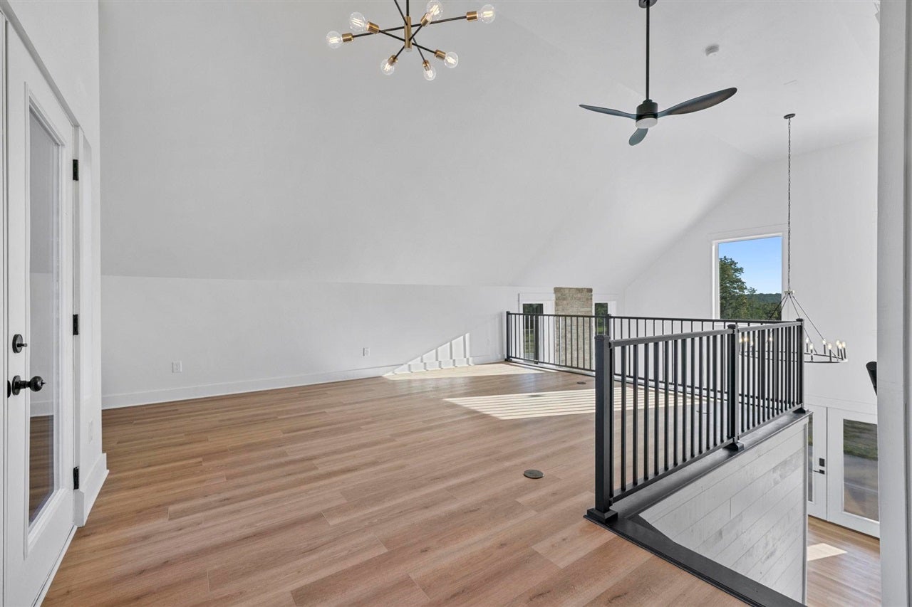 Bowling Green, Kentucky, 42101, United States, 3 Bedrooms Bedrooms, ,2 BathroomsBathrooms,Residential,Active,1920252