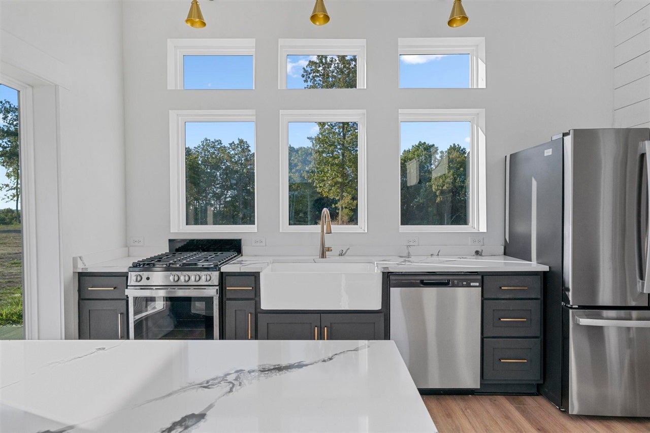 Bowling Green, Kentucky, 42101, United States, 3 Bedrooms Bedrooms, ,2 BathroomsBathrooms,Residential,Active,1920252