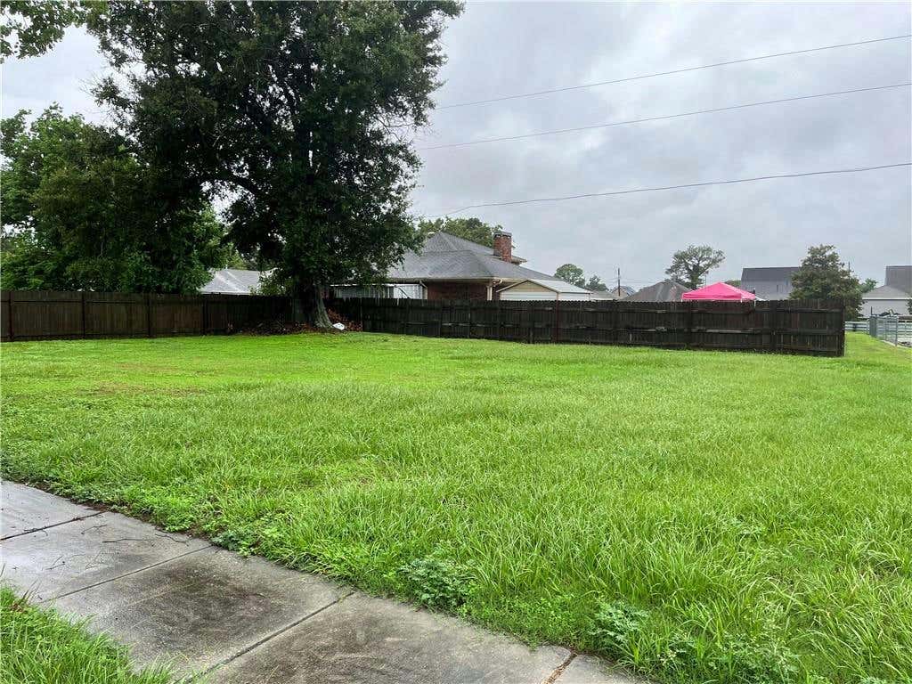 3104 ROSETTA DR, CHALMETTE, LA 70043, photo 1 of 2