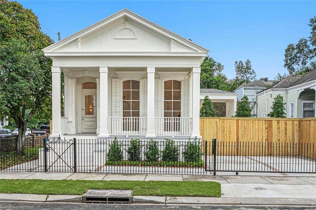 933 MILAN ST, NEW ORLEANS, LA 70115, photo 1 of 59