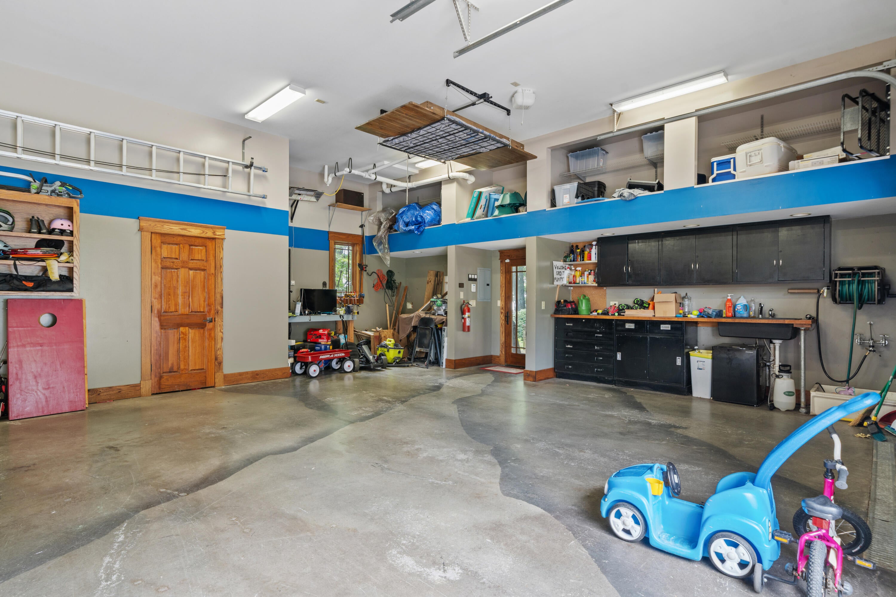 Bent Mountain, Virginia, 24059, United States, 5 Bedrooms Bedrooms, ,5 BathroomsBathrooms,Residential,Active,1941393