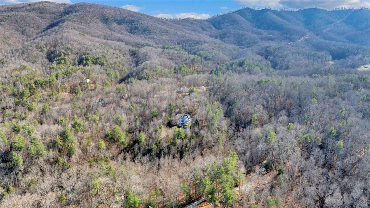 Roanoke, Virginia, 24014, United States, 4 Bedrooms Bedrooms, ,4 BathroomsBathrooms,Residential,Active,2001334