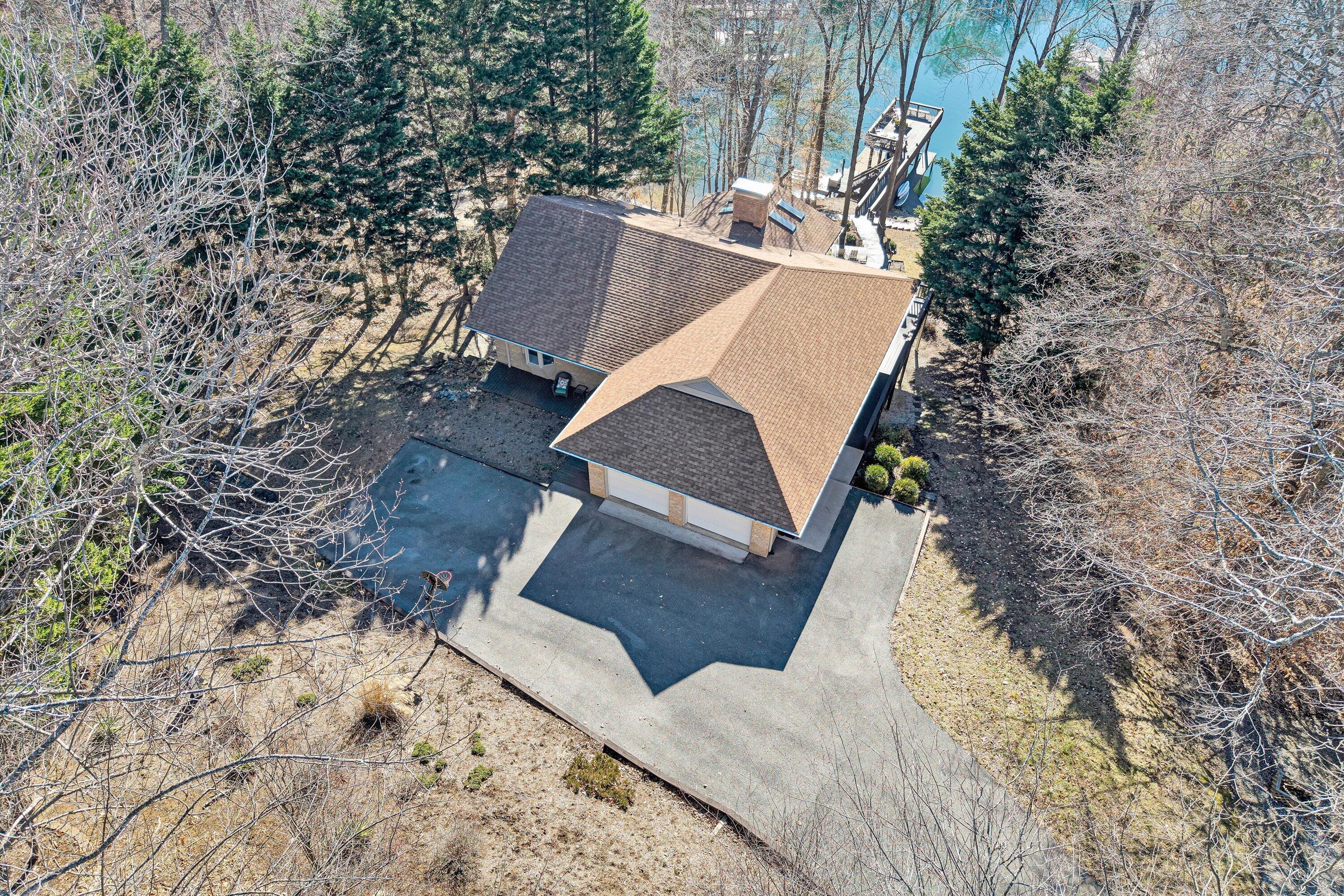 Moneta, Virginia, 24121, United States, 4 Bedrooms Bedrooms, ,3 BathroomsBathrooms,Residential,Active,2010155