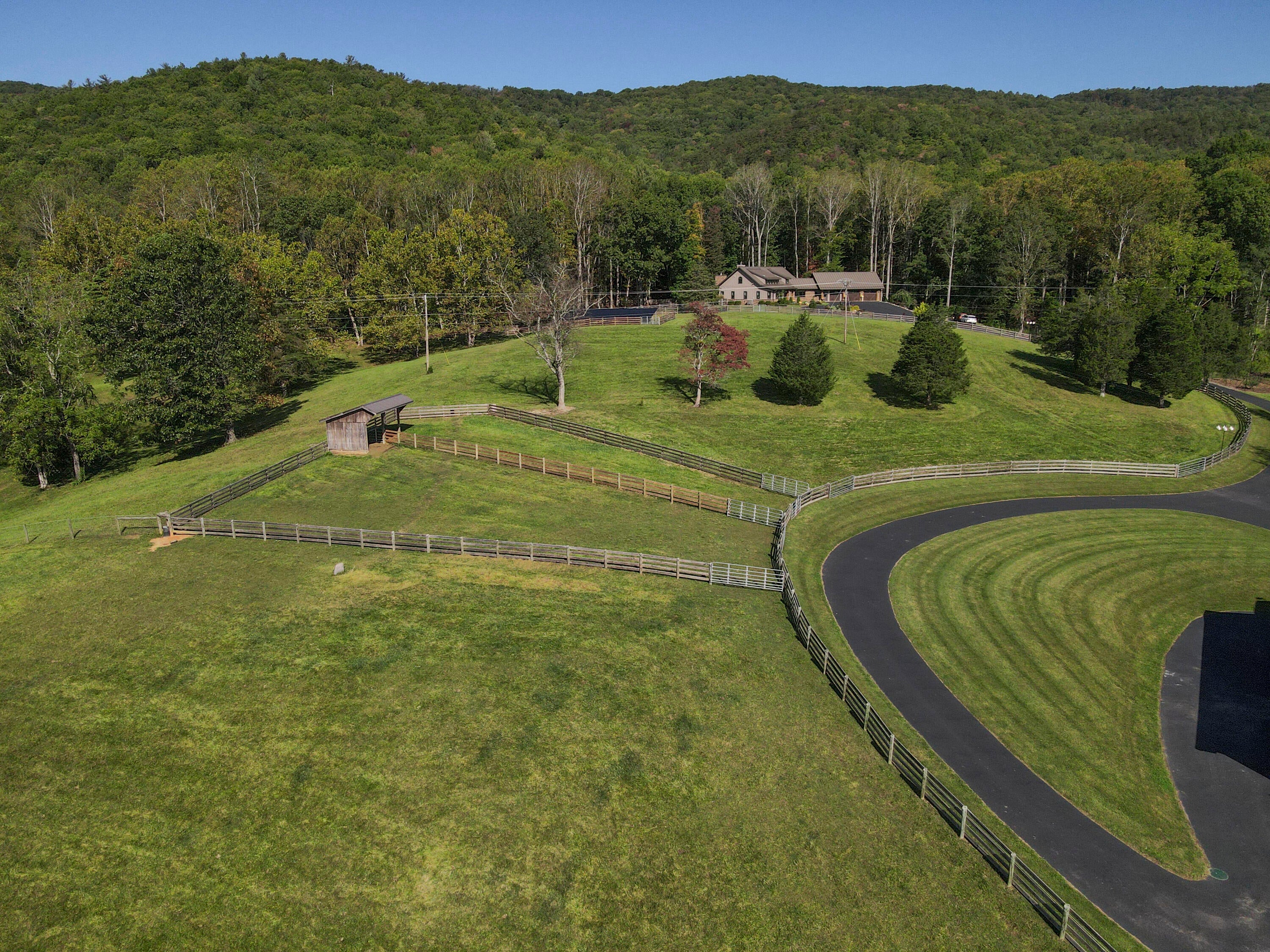 Catawba, Virginia, 24070, United States, 3 Bedrooms Bedrooms, ,3 BathroomsBathrooms,Residential,Active,1954423