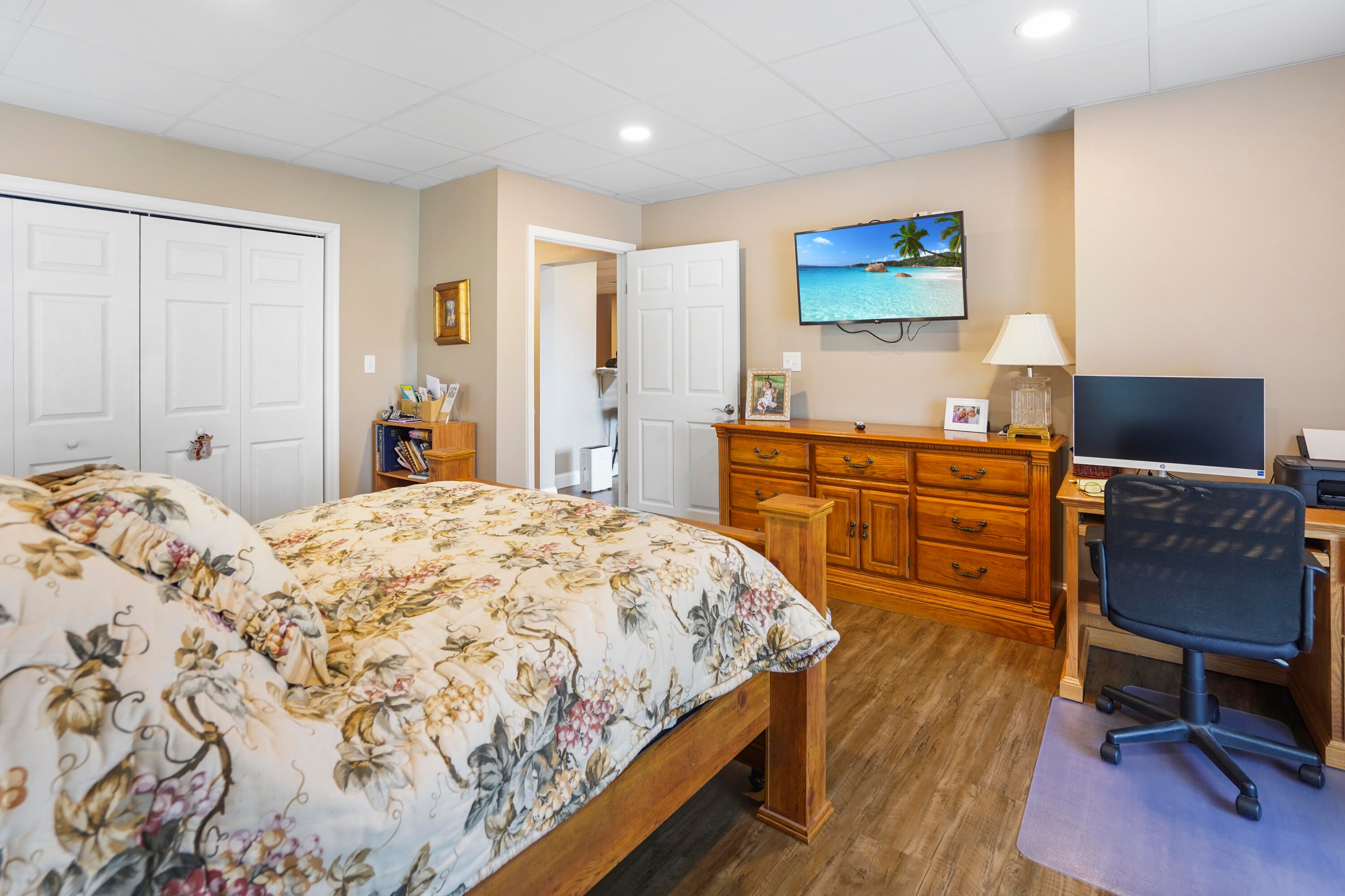 Moneta, Virginia, 24121, United States, 4 Bedrooms Bedrooms, ,4 BathroomsBathrooms,Residential,Active,1945250