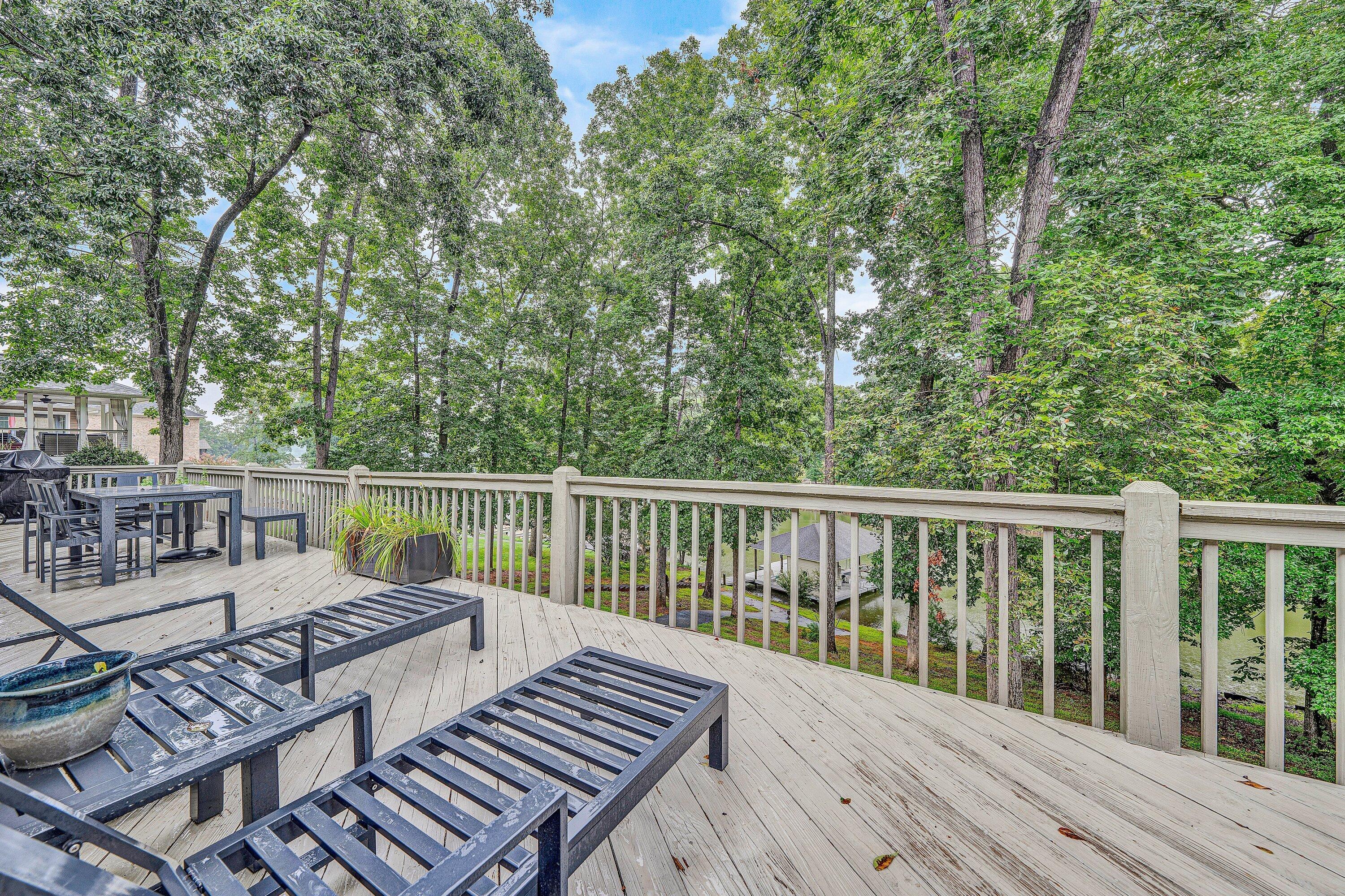 Moneta, Virginia, 24121, United States, 4 Bedrooms Bedrooms, ,3 BathroomsBathrooms,Residential,Active,1909835