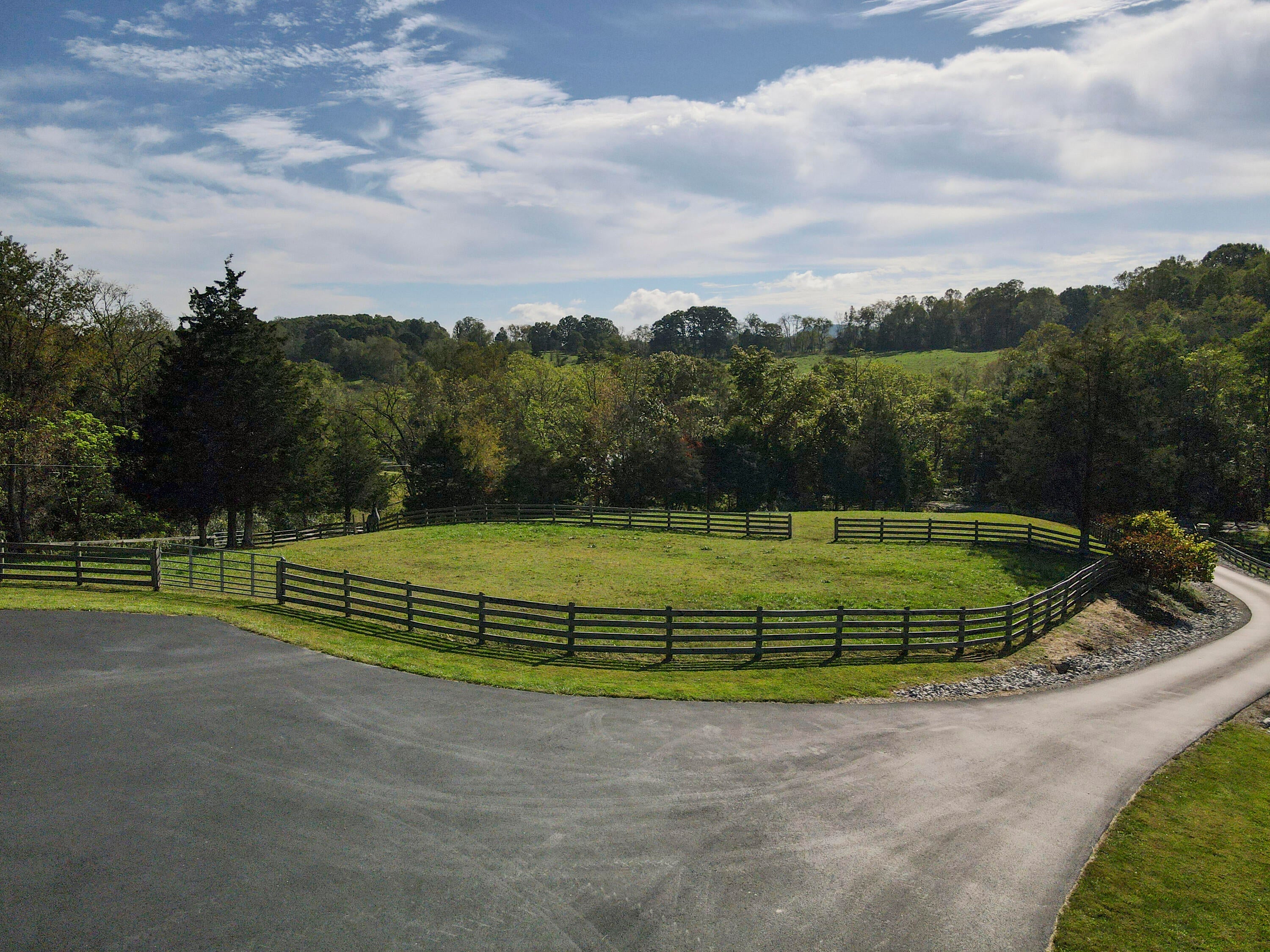 Catawba, Virginia, 24070, United States, 3 Bedrooms Bedrooms, ,3 BathroomsBathrooms,Residential,Active,1954423
