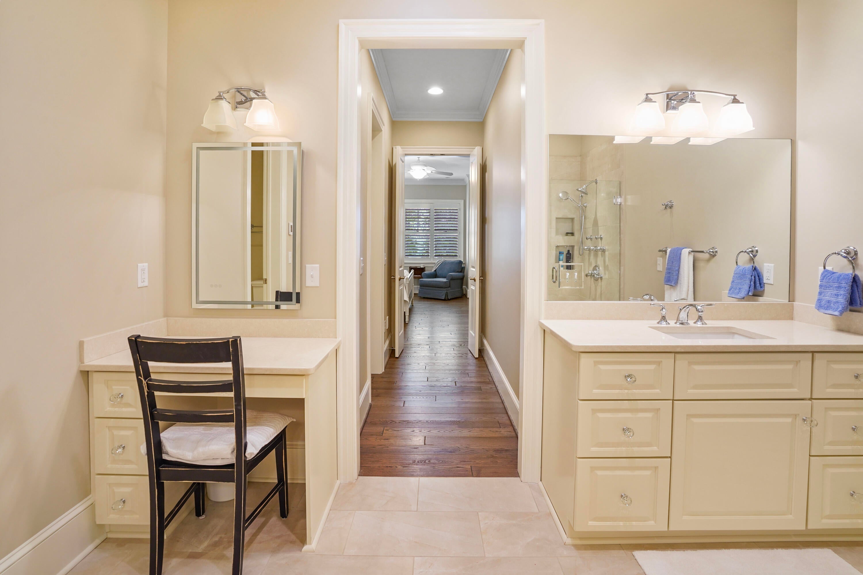 Penhook, Virginia, 24137, United States, 4 Bedrooms Bedrooms, ,5 BathroomsBathrooms,Residential,Active,1952443