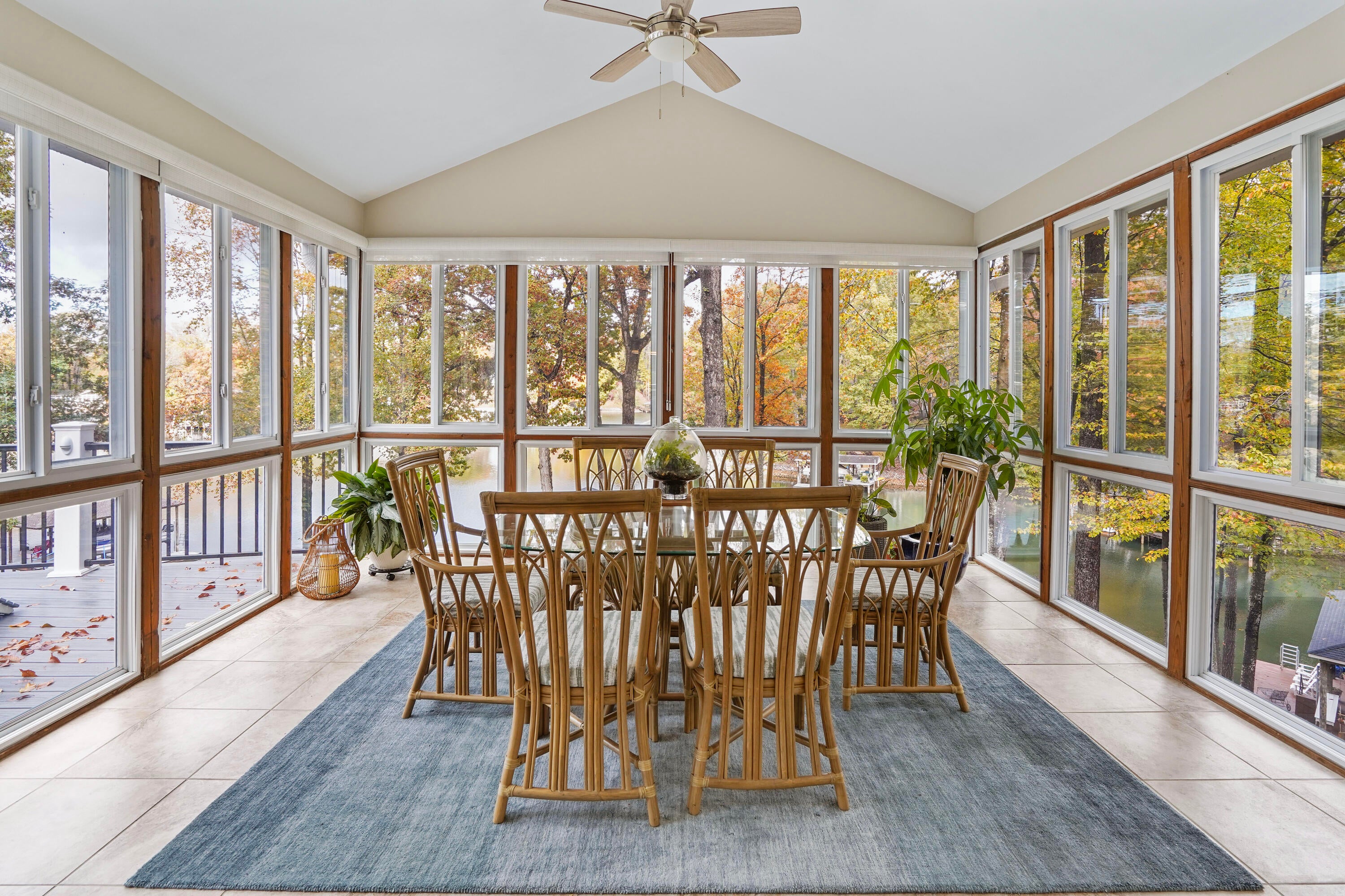 Moneta, Virginia, 24121, United States, 4 Bedrooms Bedrooms, ,4 BathroomsBathrooms,Residential,Active,1988441