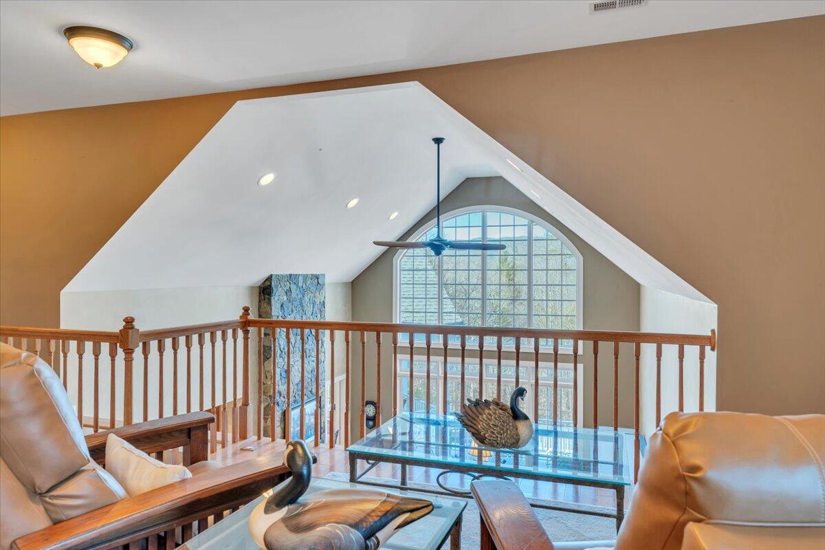 Roanoke, Virginia, 24014, United States, 4 Bedrooms Bedrooms, ,4 BathroomsBathrooms,Residential,Active,2001334