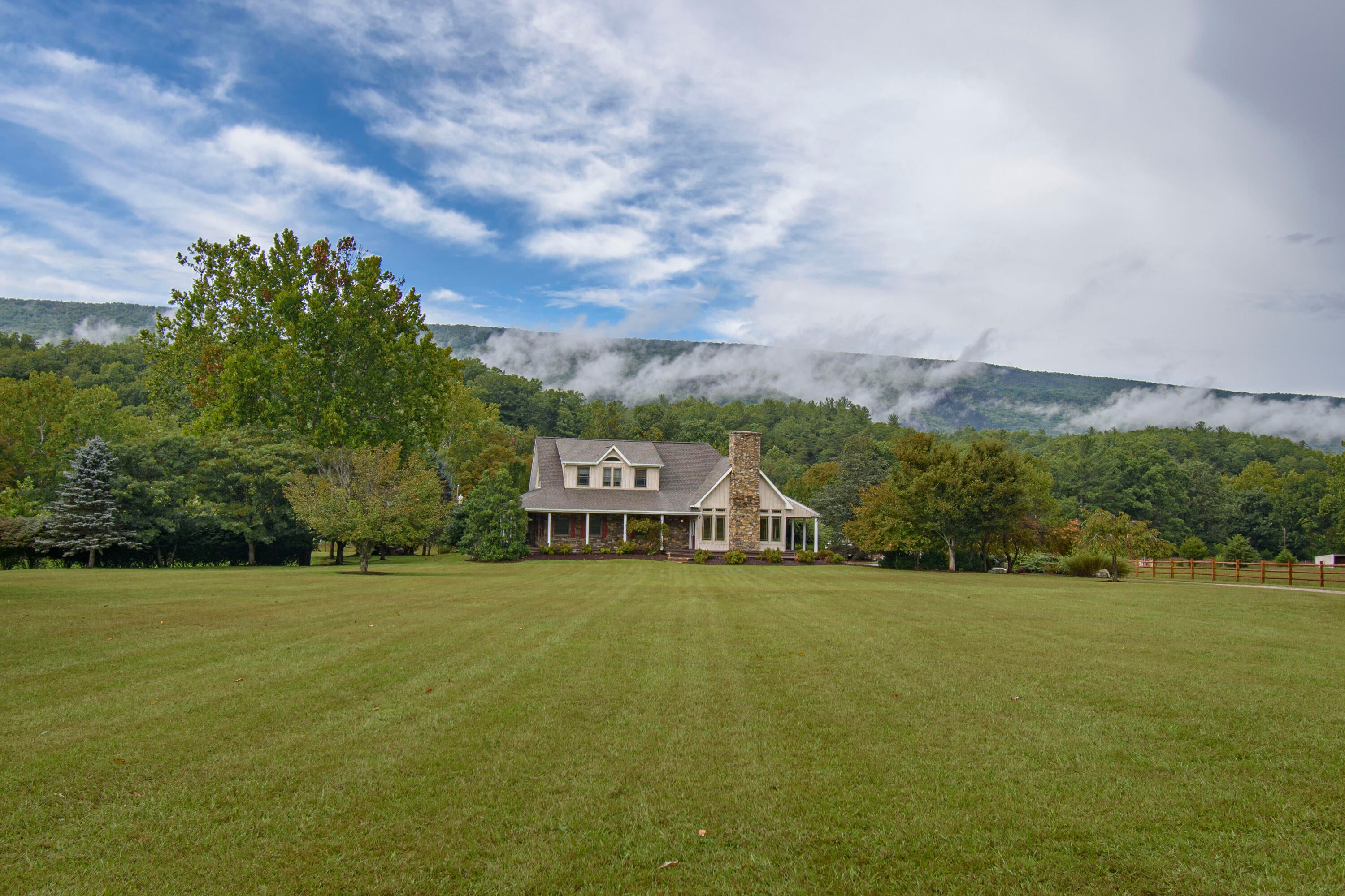Catawba, Virginia, 24070, United States, 7 Bedrooms Bedrooms, ,6 BathroomsBathrooms,Residential,Active,1945254