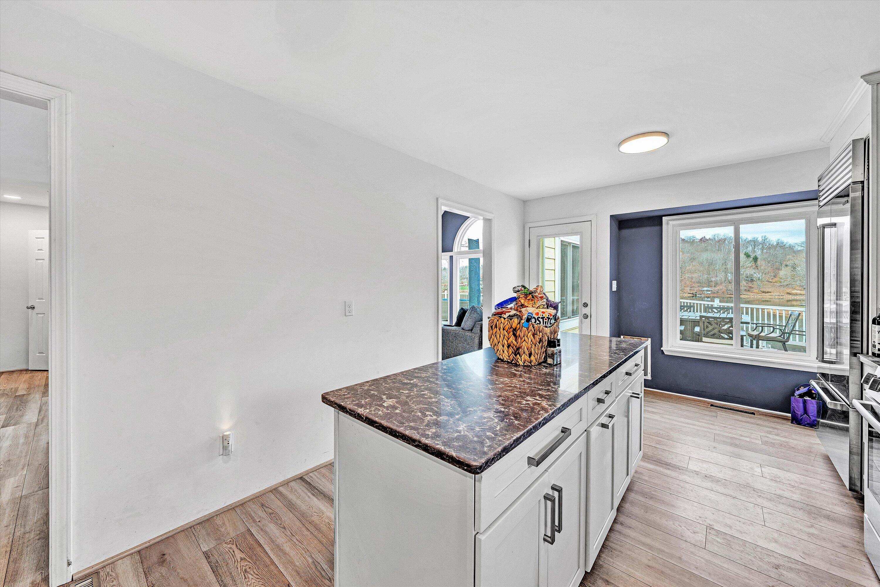 Wirtz, Virginia, 24184, United States, 5 Bedrooms Bedrooms, ,4 BathroomsBathrooms,Residential,Active,1998599