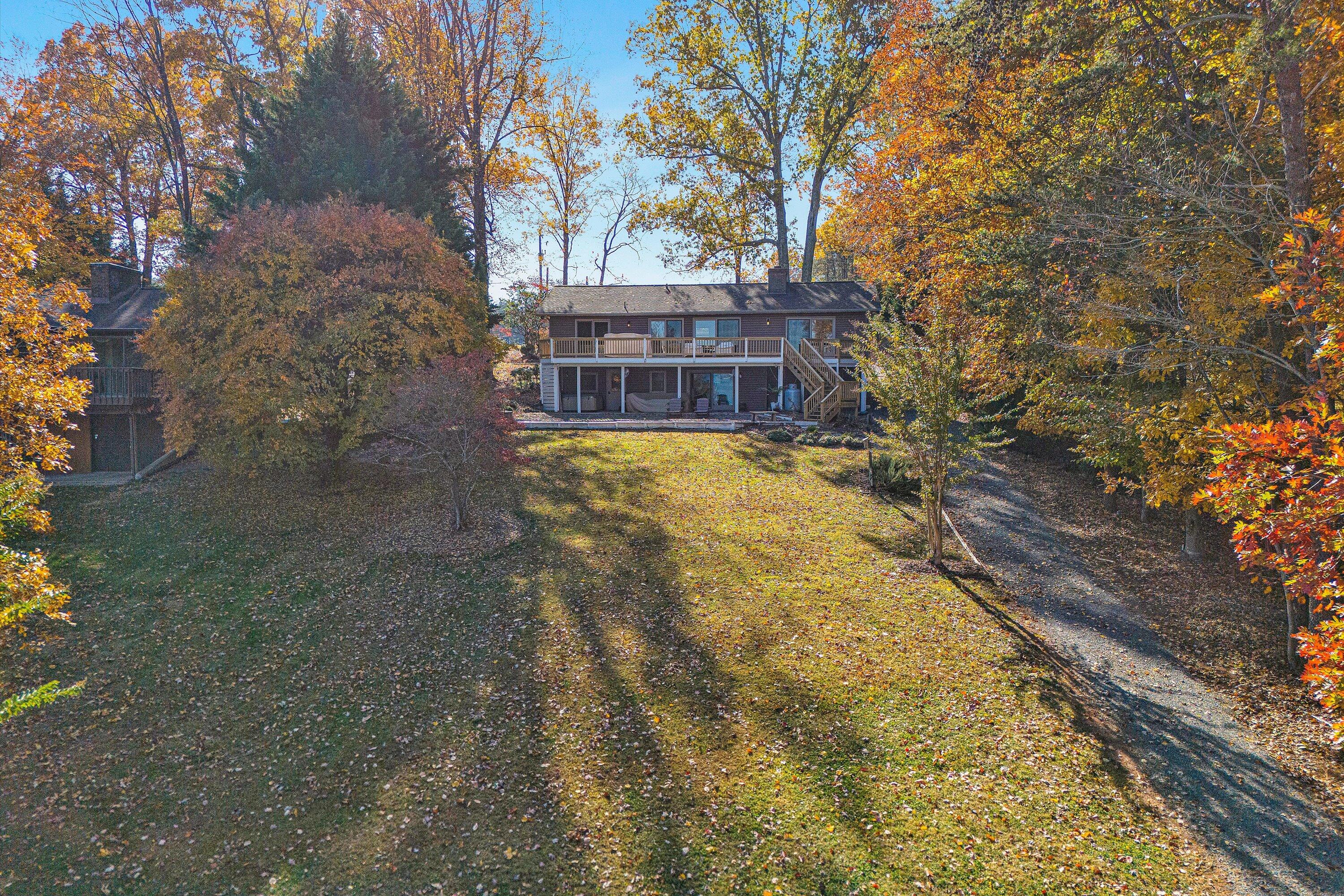 Moneta, Virginia, 24121, United States, 3 Bedrooms Bedrooms, ,3 BathroomsBathrooms,Residential,Active,1988476