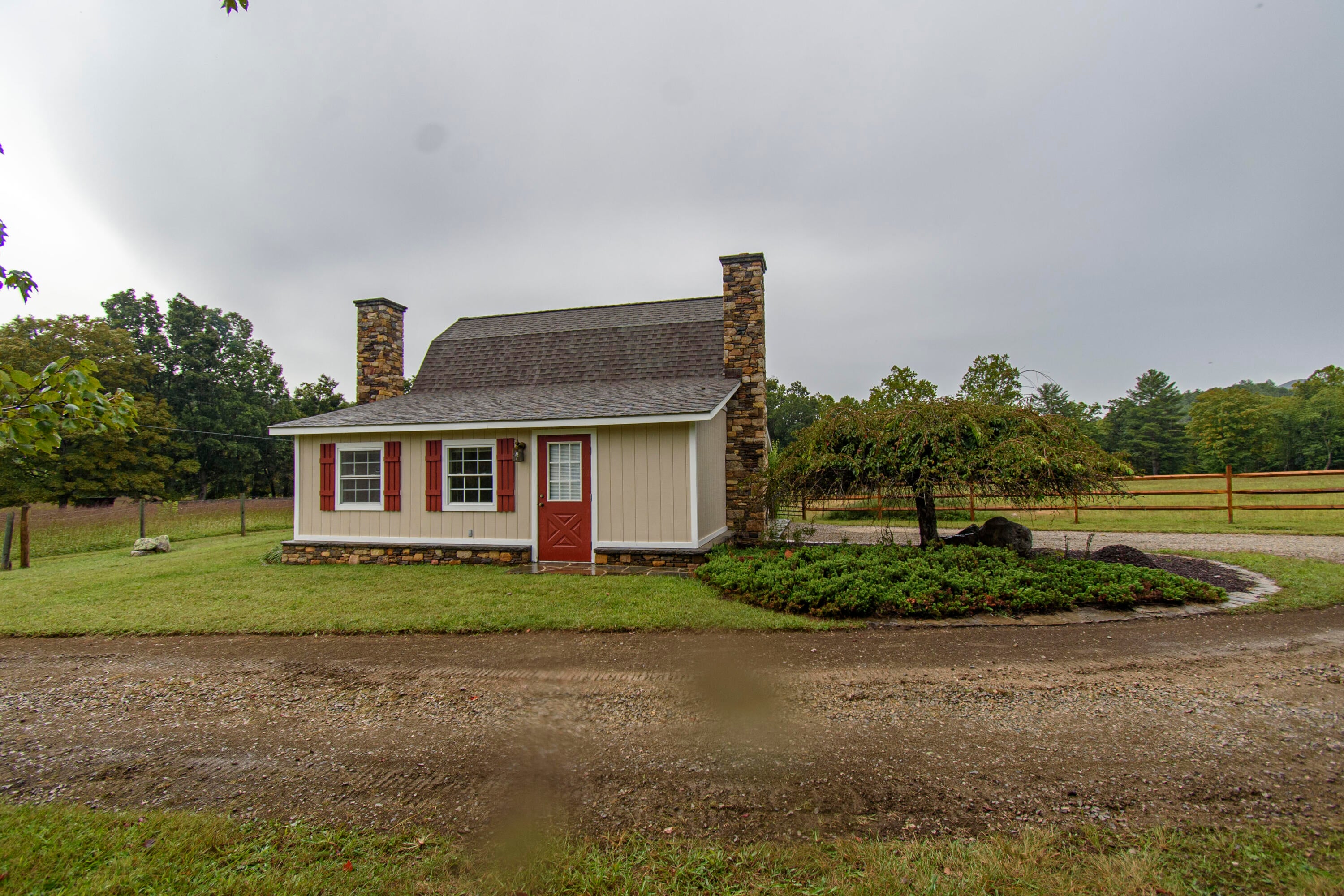 Catawba, Virginia, 24070, United States, 7 Bedrooms Bedrooms, ,6 BathroomsBathrooms,Residential,Active,1945254