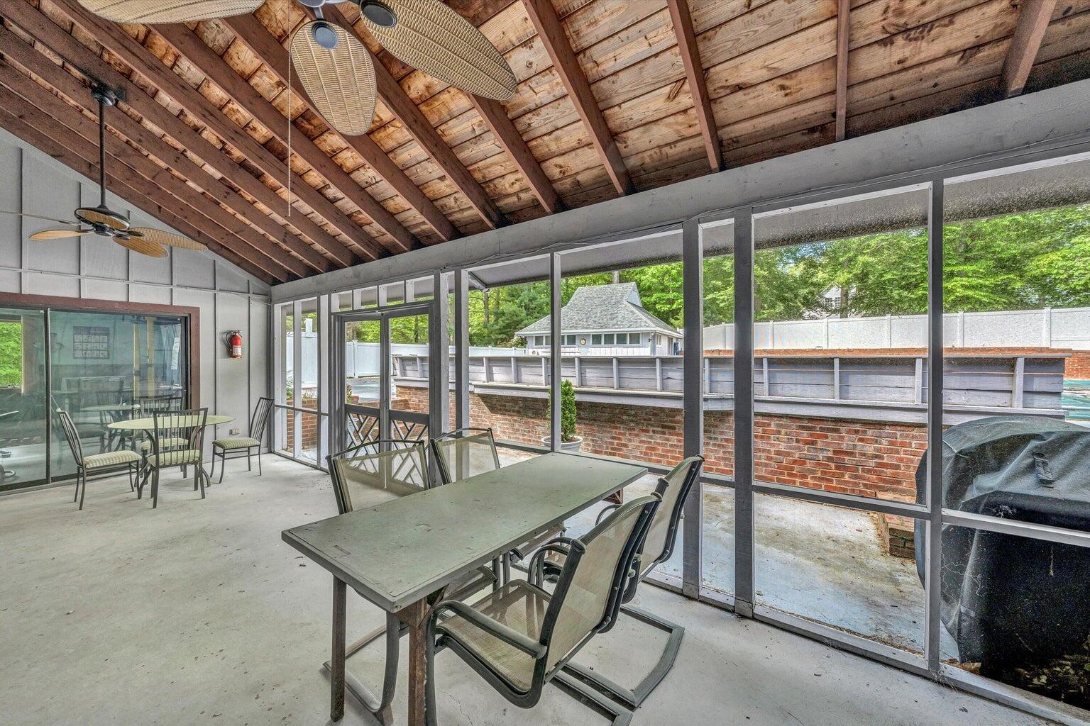 Moneta, Virginia, 24121, United States, 4 Bedrooms Bedrooms, ,5 BathroomsBathrooms,Residential,Active,1993643