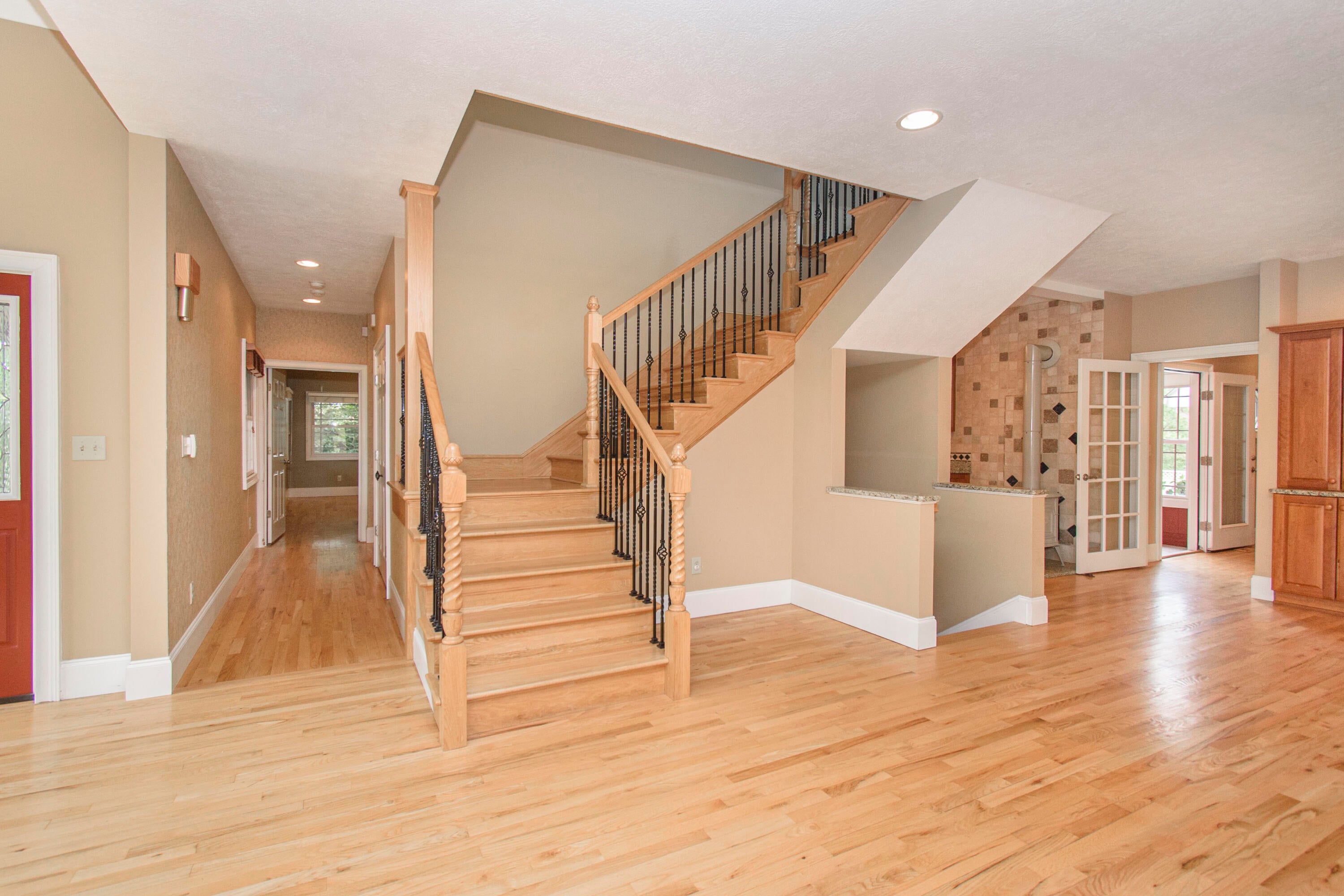 Catawba, Virginia, 24070, United States, 7 Bedrooms Bedrooms, ,6 BathroomsBathrooms,Residential,Active,1945254