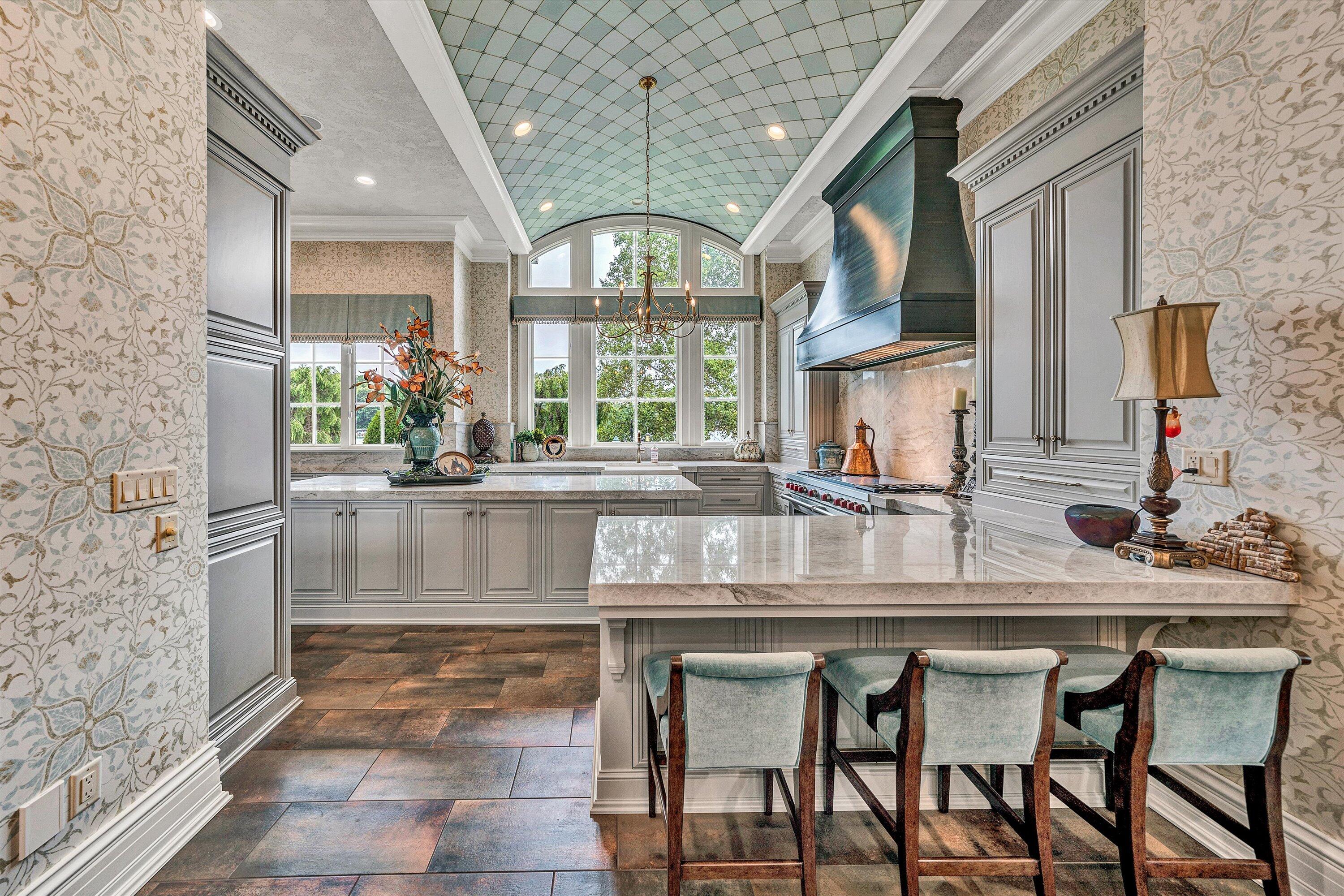 Moneta, Virginia, 24121, United States, 5 Bedrooms Bedrooms, ,9 BathroomsBathrooms,Residential,Active,1919403